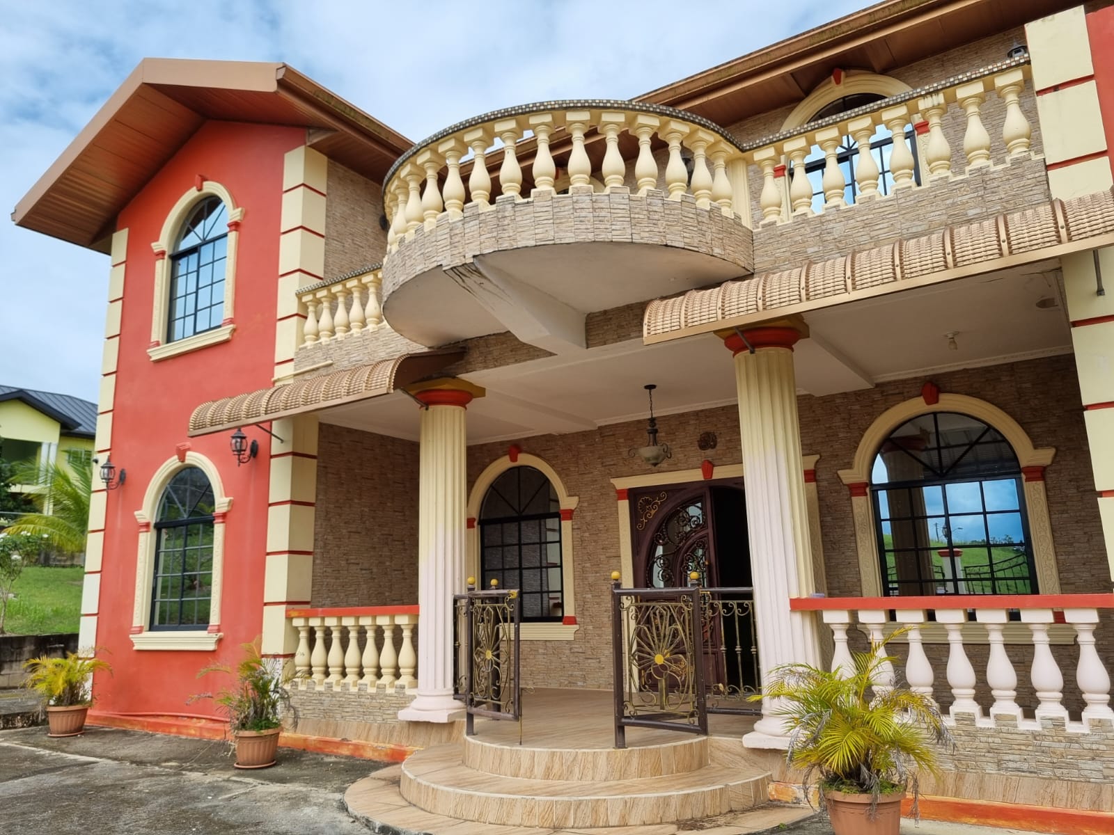 Rousillac Home