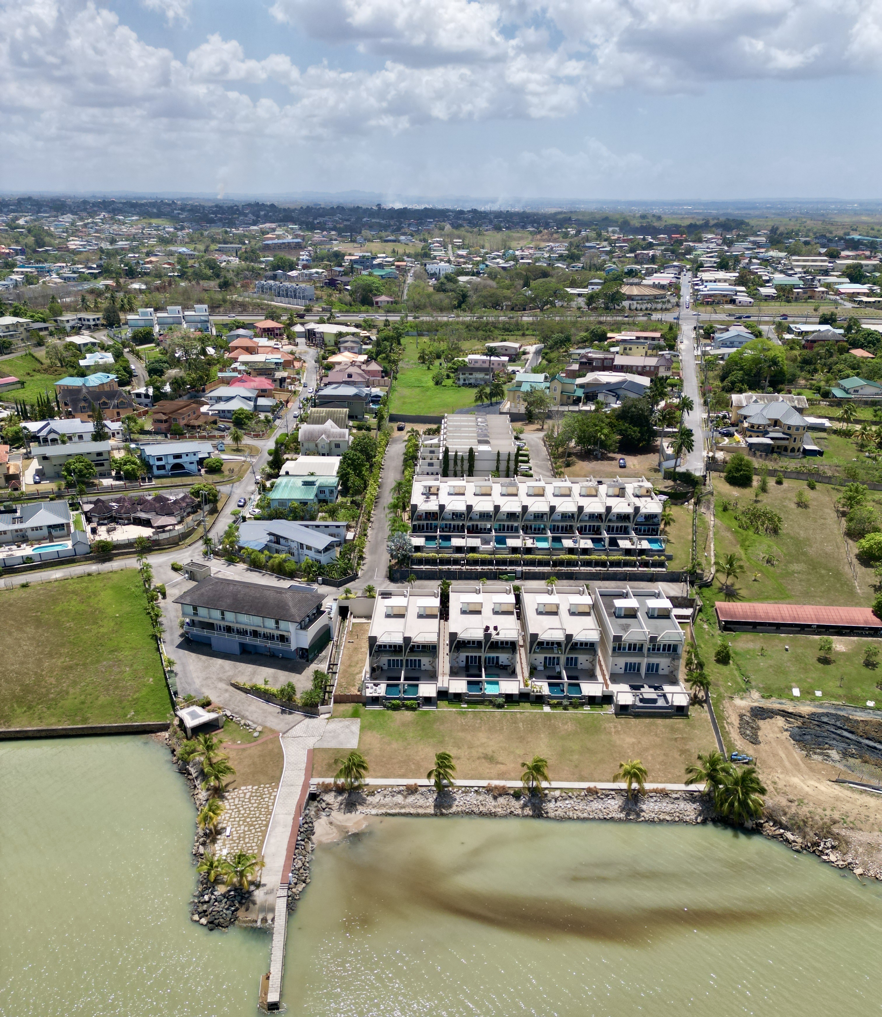 Bel Air Bay, San Fernando