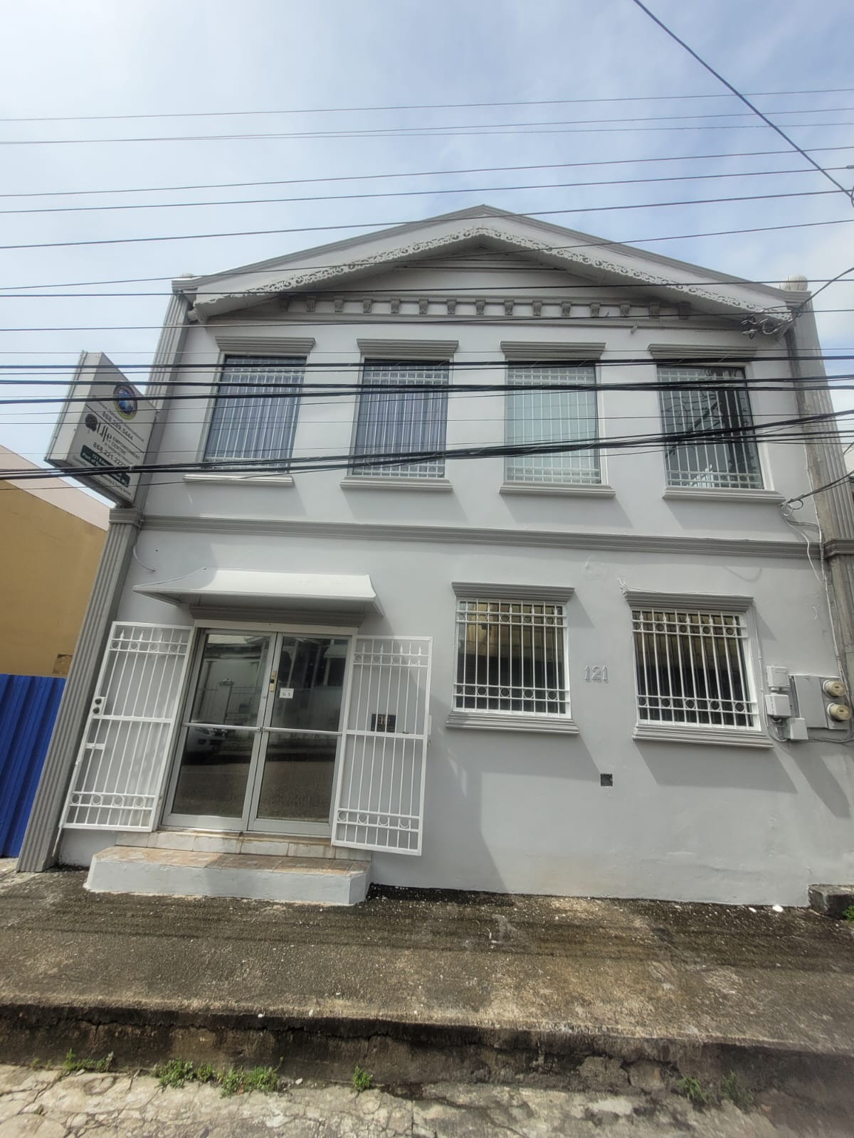Upper Edward Street Port of Sp..