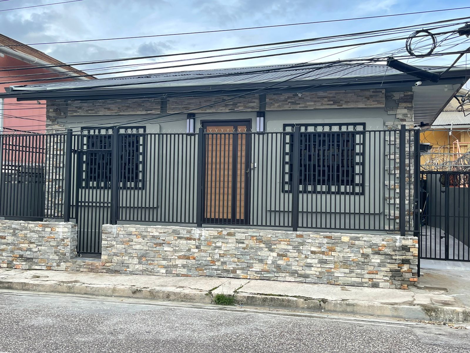 FOR RENT: PORT OF SPAIN, EDWAR..