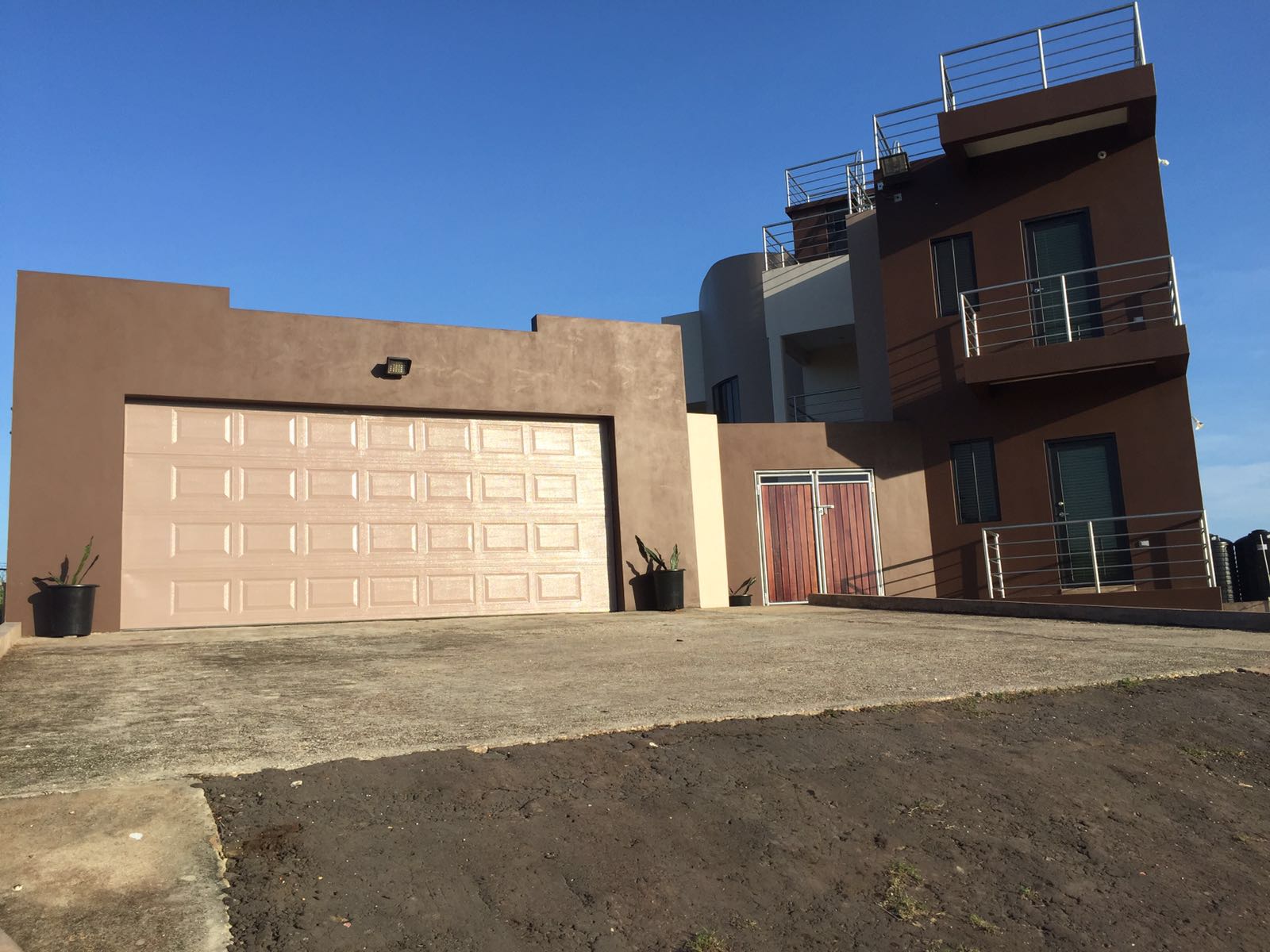 Ibis Circular Road, Aripero, S..