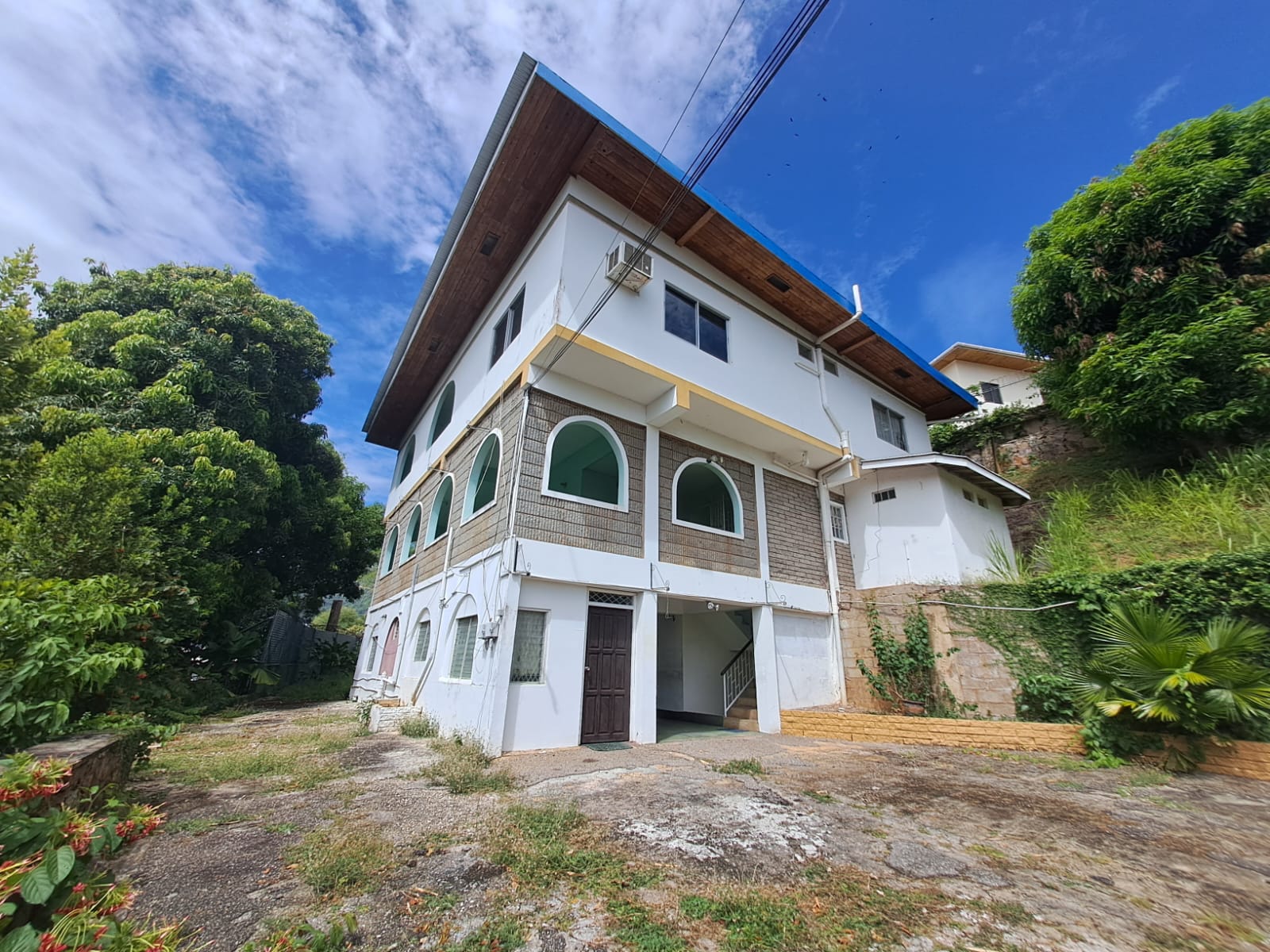 Braemar Road, Cascade