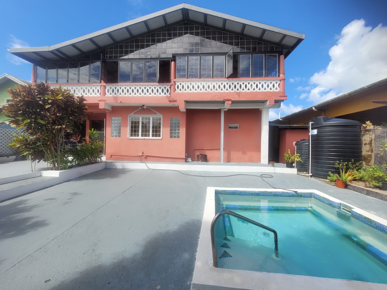 Elegant, Two-Story (Split -lev..