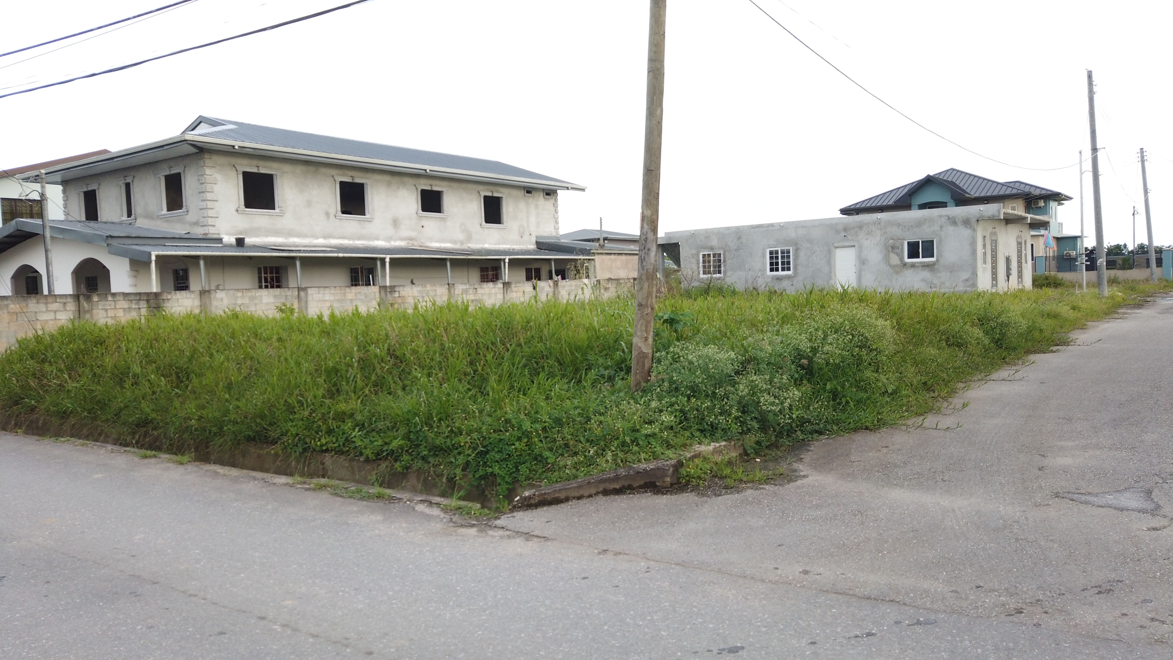 Kelly Village - 1 Lot $600,000