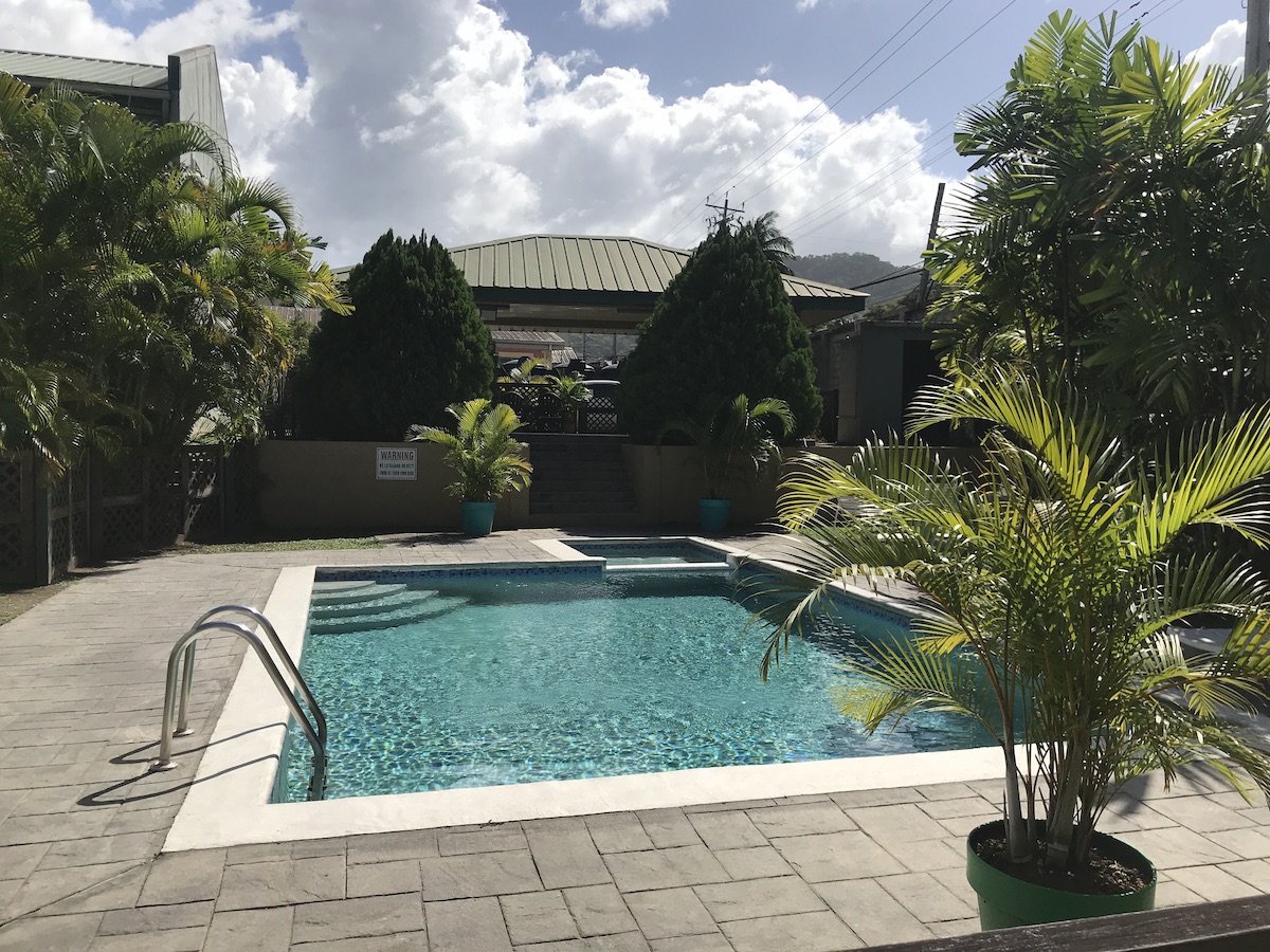 DIAMOND VILLAS - T/HOUSE WITH ..