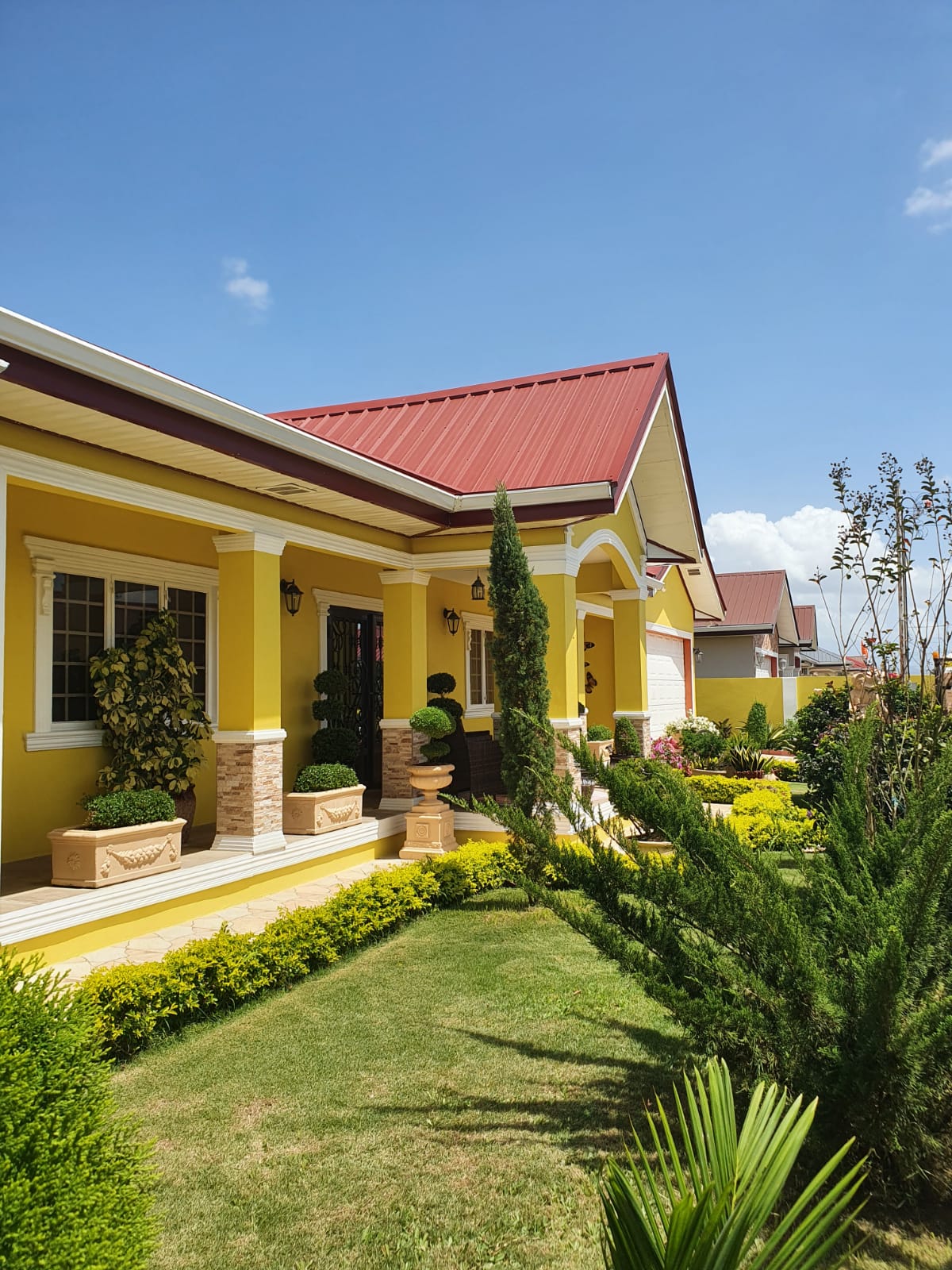 FOR SALE: CUNUPIA, ASKING PRIC..