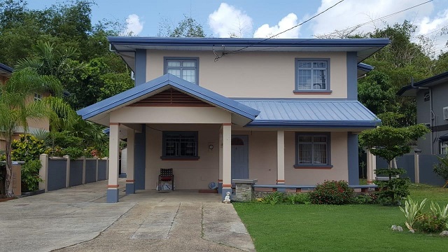 3 Bedroom House in Gated Commu..