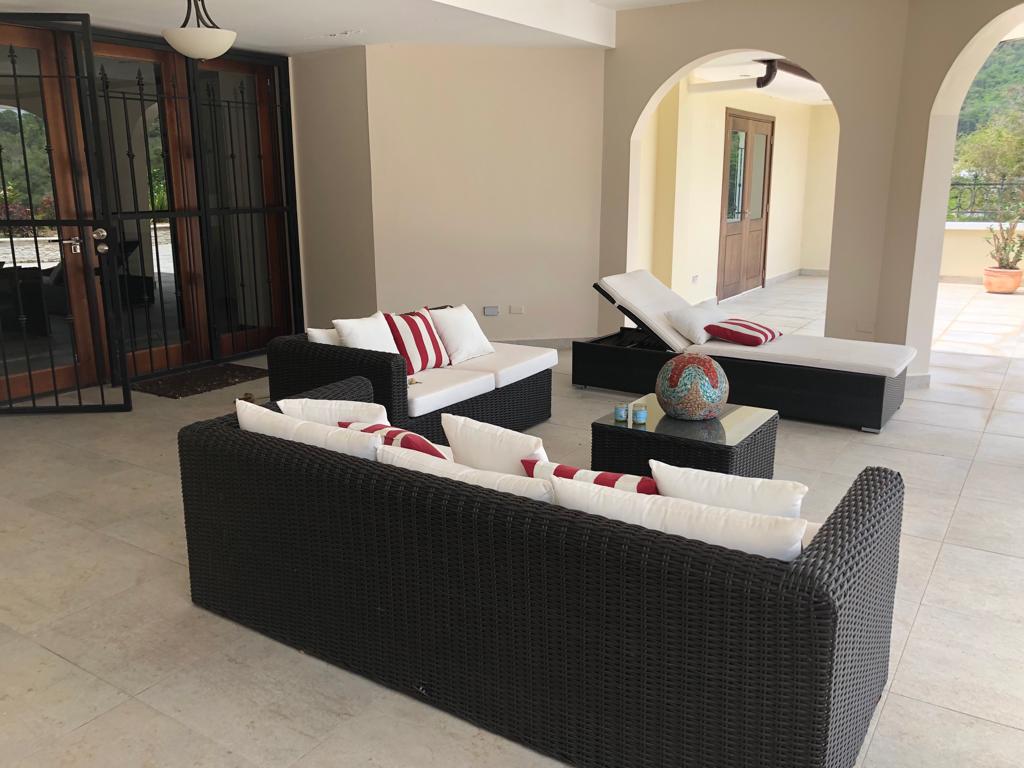 The Summit, Moka, Maraval